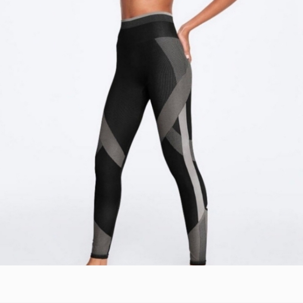 PINK Victoria's Secret Black and Gray High-Waisted Leggings